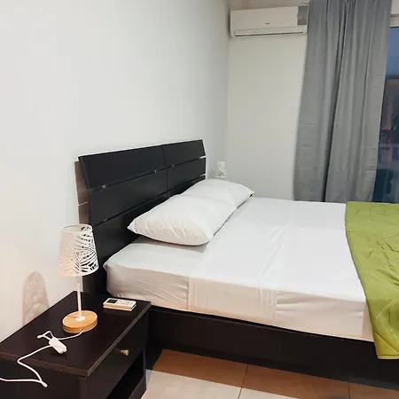 Specious In St Julians Apartament *