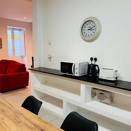 Specious In St Julians Apartment